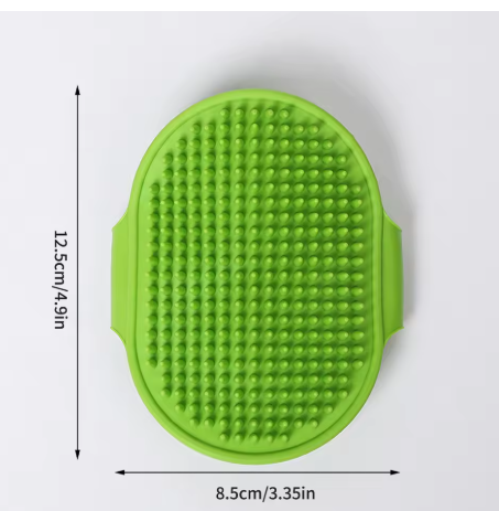 Compacte badborstel met comfortabele grip, ontworpen voor korte tot middellange vachten van honden en katten.