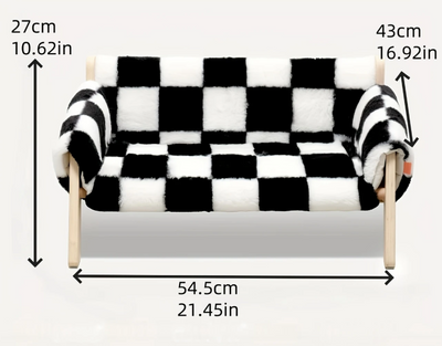 Het stevige houten frame en het comfortabele oppervlak met de afmetingen van de kattenlounge.