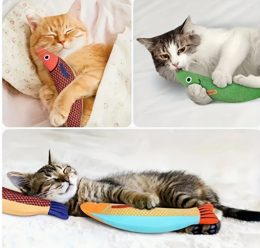 Interactieve knisperende visvormige speeltjes speciaal voor katten.