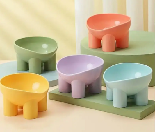 4-delige Set Verhoogde Kleurrijke Kattenvoerbakken – Multicolor Plastic – 15° Kantelontwerp met Antislipbasis